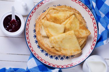 Krep veya plaka üzerinde krep