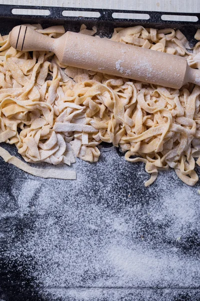 Homemade raw pasta — Stock Photo, Image