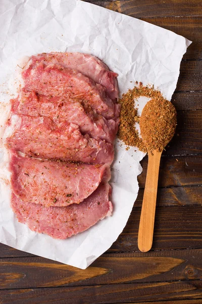 Frisches rohes Fleisch — Stockfoto