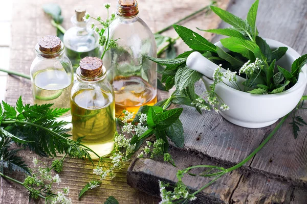 Väsentliga aromaolja — Stockfoto