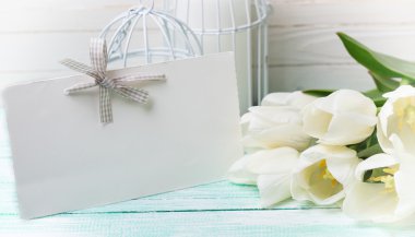 Kartpostal beyaz çiçekli