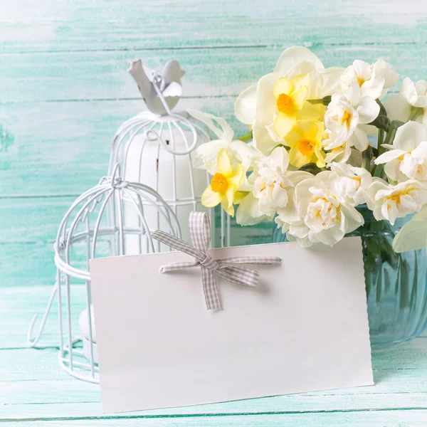 Çiçek vazo ve etiket — Stok fotoğraf