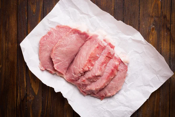 Carne em bruto cortada — Fotografia de Stock