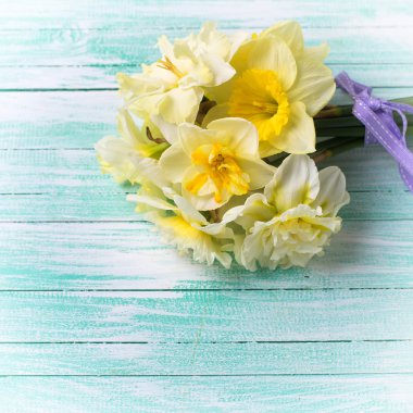 Demet taze bahar çiçekleri 