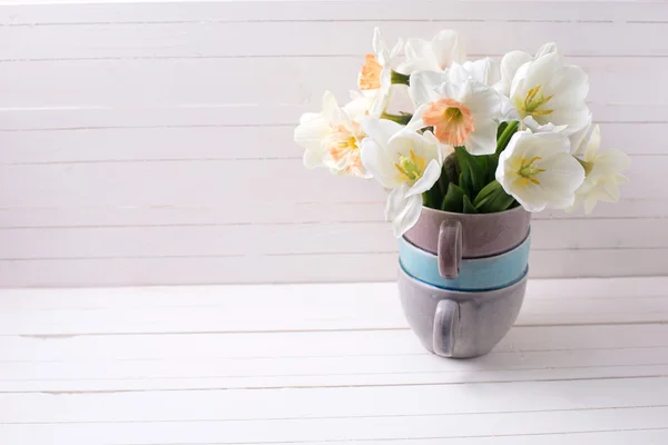 Narcissus  and tulips in vase — Stock Photo, Image
