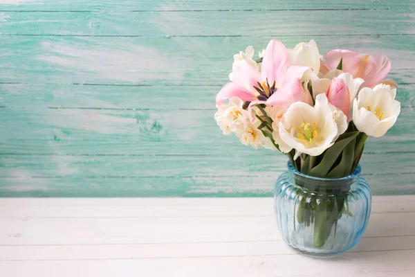 Frische Tulpenblüten — Stockfoto