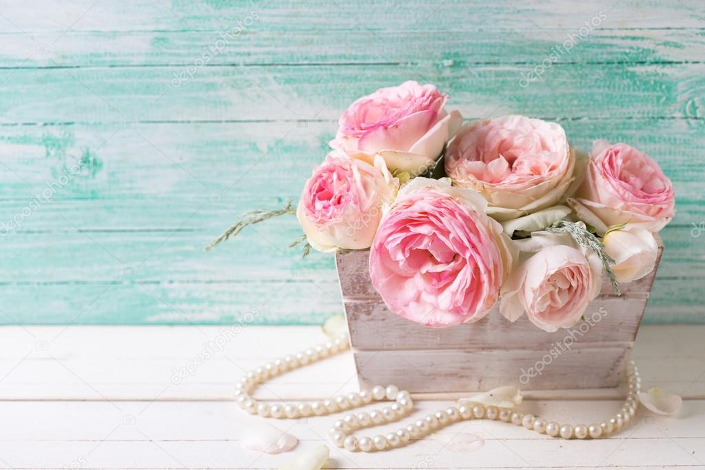 Sweet pink roses in box