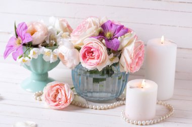 Gül, Yasemin ve akasma çiçekler