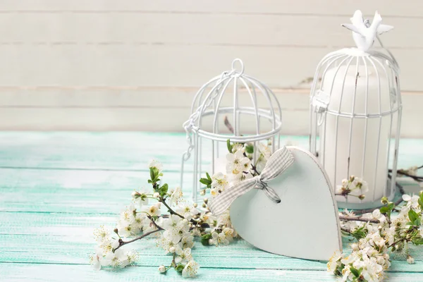 Bougies dans les cages à oiseaux — Photo