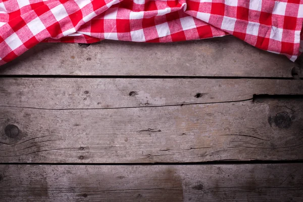 Rode geruite keuken handdoek — Stockfoto