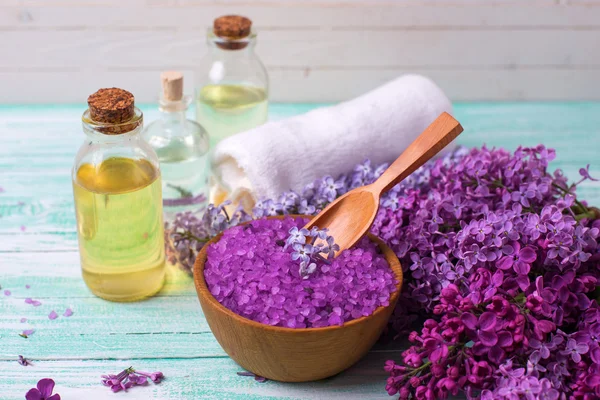 Spa setting and sea salt with organic oils — Stockfoto