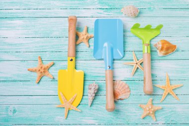 Kumda oynamak için Araçlar