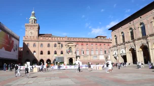 意大利博洛尼亚的Palazzo Comunale或Palazzo Accurate Sio — 图库视频影像