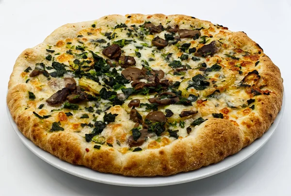 Pizza Italiana Com Batatas Cogumelos Espinafre — Fotografia de Stock