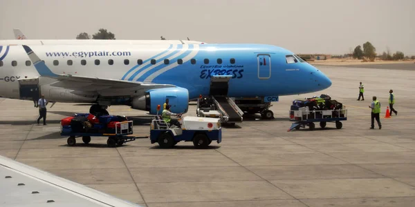 Egyptair Flugzeug Auf Dem Internationalen Flughafen Kairo — Stockfoto