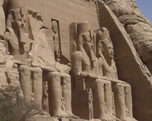 Αγάλματα Στο Μεγάλο Ναό Του Αμπού Σιμπέλ Αίγυπτος — Αρχείο Βίντεο