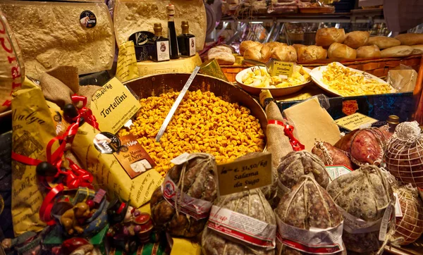 Loja Comida Tradicional Centro Cidade Bolonha Itália Delicatessen Loja Comida — Fotografia de Stock