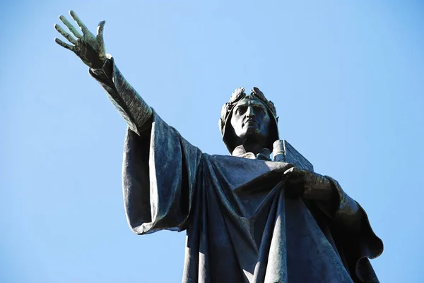 Мраморный Памятник Данте Алигьери Тренто Италия — стоковое фото