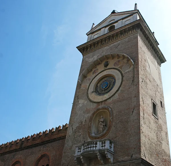 Uhrturm Der Piazza Delle Erbe Mantua Italien — Stockfoto