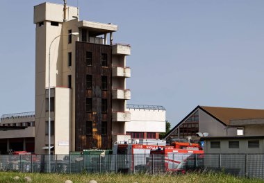 Bologna - İtalya - 23 Haziran 2021: İtfaiye Düz Duvar Kulesi