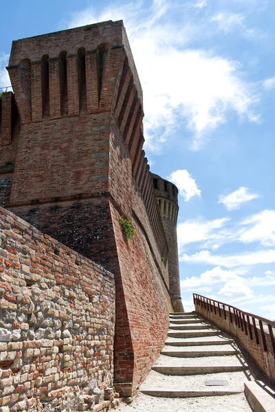 Путь Венецианской Rocca Manfrediana Brisighella Крепость Бризигелла Равенна Италия — стоковое фото