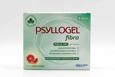 Bologna - İtalya - 1 Mart 2026: Giuliani diyet fiber takviyesi ile Psyllogel Fibra.