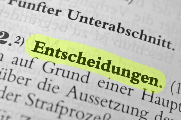 Entscheidungen Ist Das Deutsche Wort Für Entscheidungen Gelbe Markierung — Stockfoto