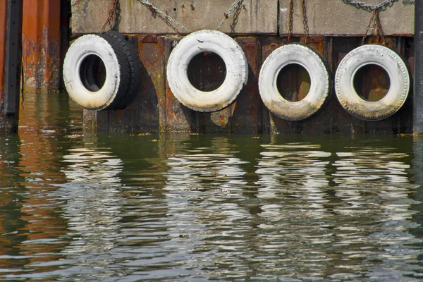 Estação de enchimento do barco — Fotografia de Stock