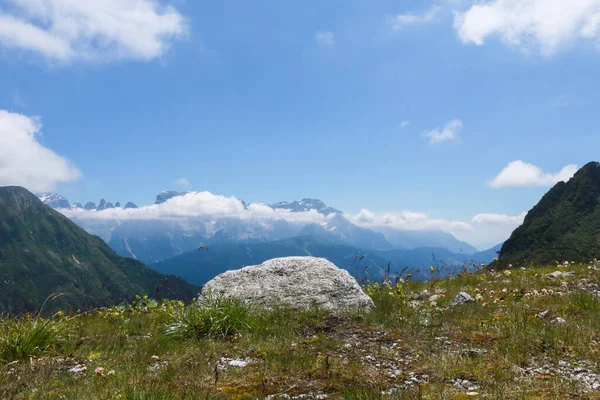 Schöne Aussicht Vom Weg Der Zur Berghütte Cornisello Val Nambrone — Stockfoto