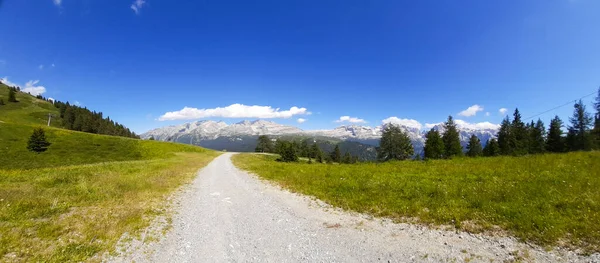 Panoramatický Výhled Hory Cesty Vedoucí Jezer Útočiště Ritorto Jezero Trentino — Stock fotografie