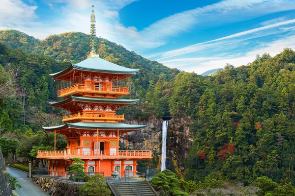 Pagode du temple Seiganto-ji à Nachi Katsuura à Wakayama, Japon — Photo