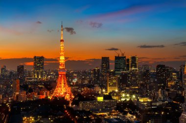 Tokyo Kulesi Twilight