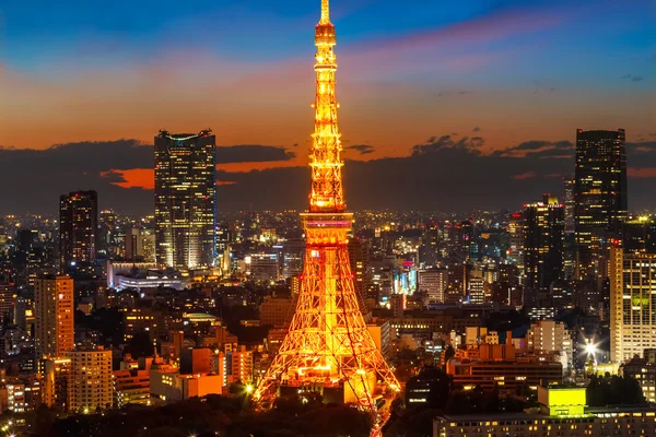 Torre di Tokyo con paesaggio urbano al crepuscolo — Foto Stock