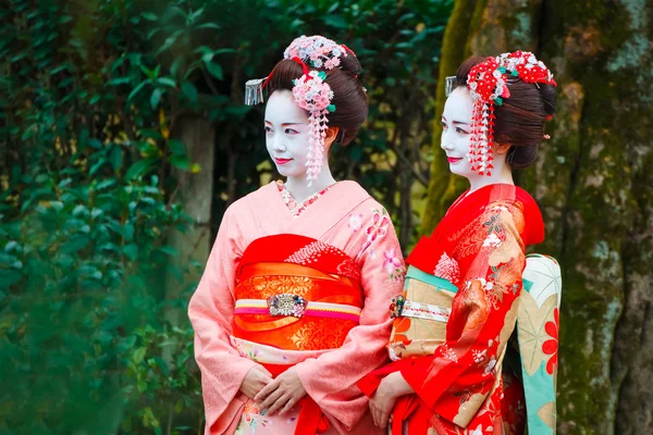 Gejša - Maiko ve čtvrti Gion v Kjótu, Japonsko — Stock fotografie