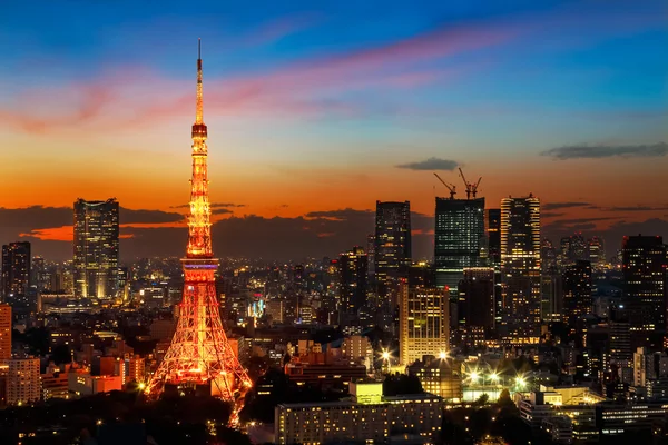 Torre de Tokio en Crepúsculo —  Fotos de Stock