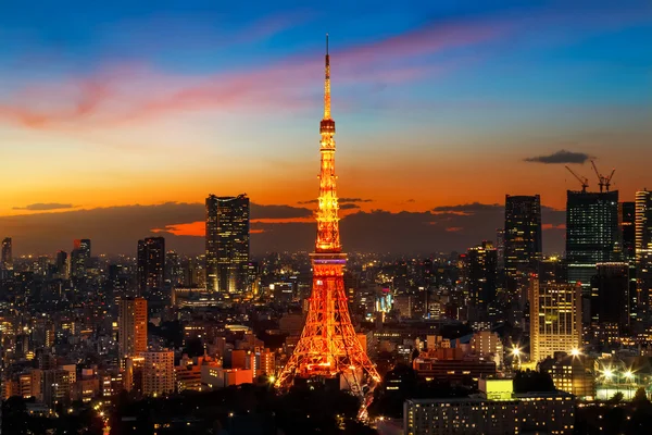 Tokyo-Turm in der Dämmerung — Stockfoto