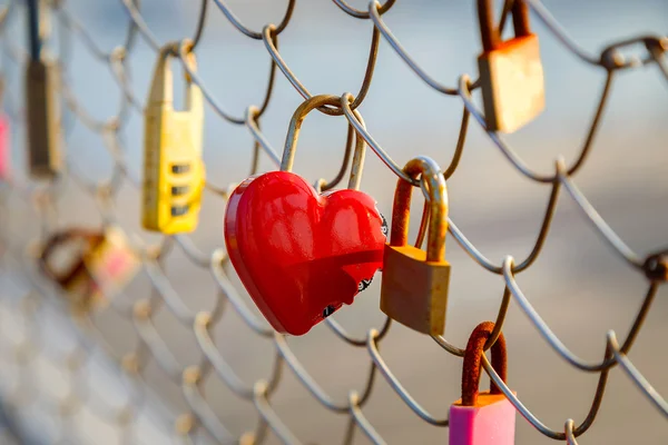 Love Locks a Osanbashi Pier a Yokohama, Giappone — Foto Stock