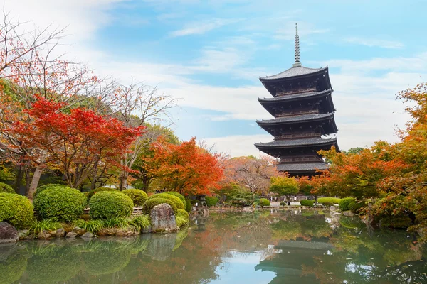 Храм Тодзі в Кіото (Японія). — стокове фото