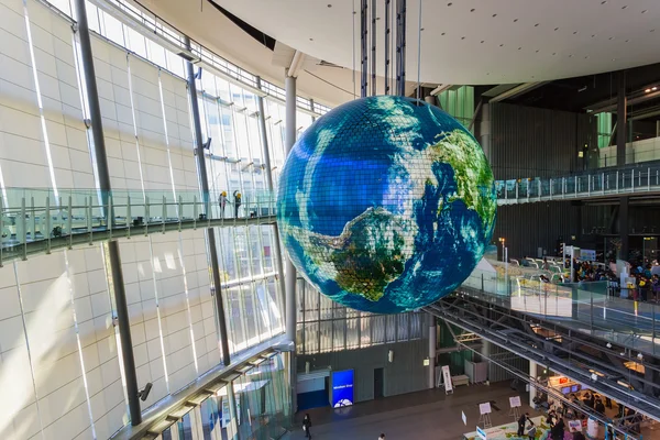 Museo Nacional de Ciencia Emergente e Innovación en Tokio, Japón — Foto de Stock