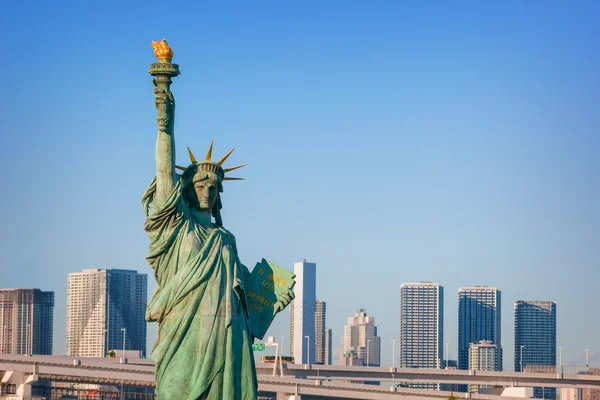 Estátua da Liberdade na área de Odaiba, Tóquio, Japão — Fotografia de Stock