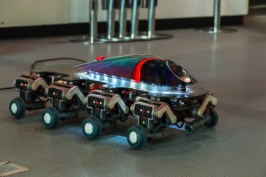 Miraikan, ortaya çıkan Bilim Ulusal Müzesi ve yenilik Odaiba alanında görüntülenen küçük robot