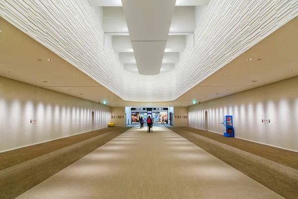 Narita Uluslararası Havaalanı terminalinde iki iç tasarım — Stok fotoğraf