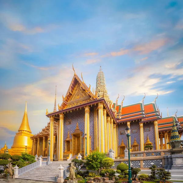 Wat Phra Kaew Templo Sagrado Uma Parte Grande Palácio Tailandês — Fotografia de Stock