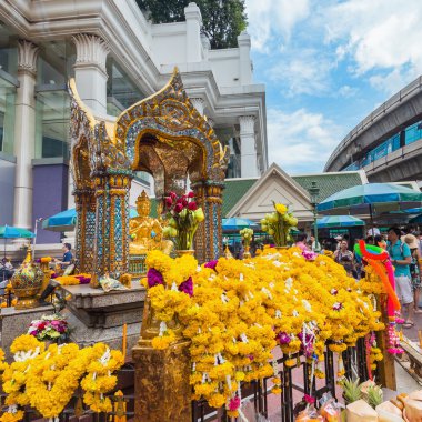 Bangkok erawan Tapınak