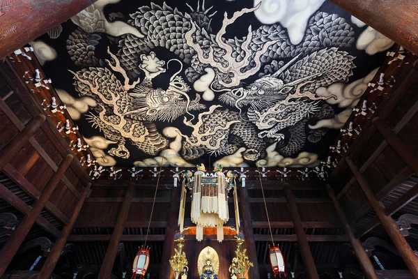 Pintura de dragones gemelos en el techo del templo Kenninji en Kyoto — Foto de Stock