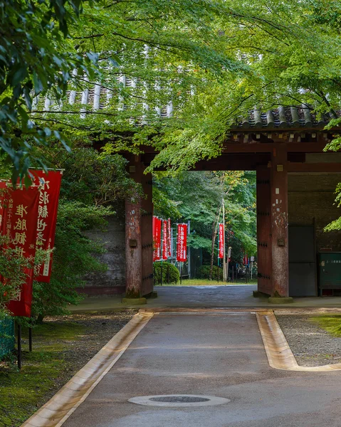 Pequeno Portão no Templo Daigo-ji em Kyoto, Japão — Fotografia de Stock