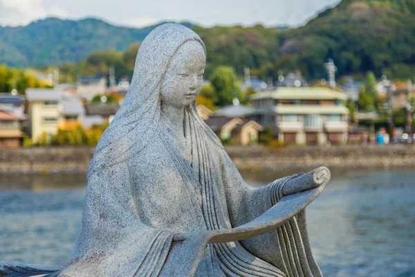 Muraszaki Sikibu szobor a Kiotói — Stock Fotó