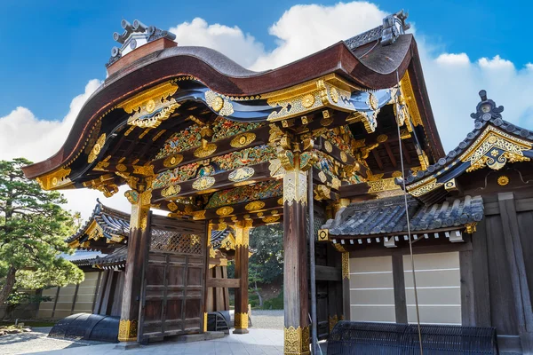 La Porta del Palazzo Ninomaru al Castello Nijo di Kyoto — Foto Stock