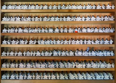 Sumiyoshi büyük tapınak (Sumiyoshi-taisha) Osaka adlı Japon takılar