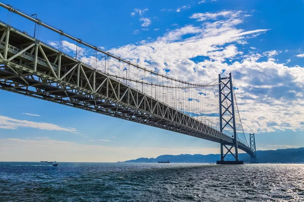 Мост Акаси-Кайкё в Кобе, Япония — стоковое фото